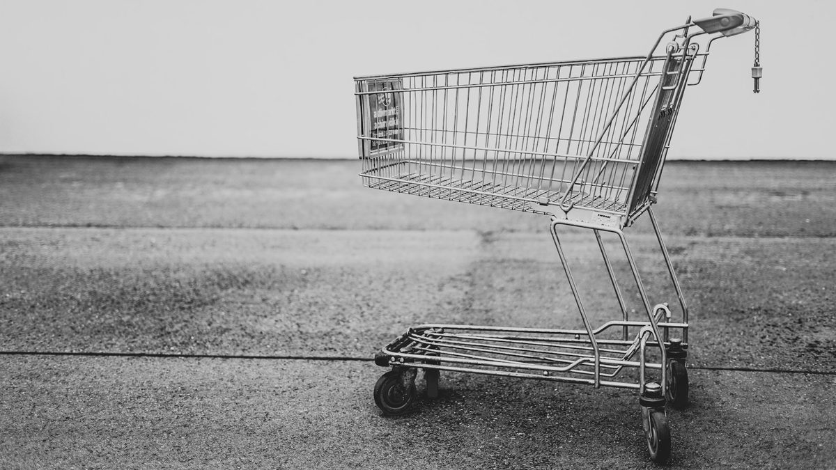 E-ticaret sitesinde sepet ve ödeme altyapısını temsil eden alışveriş arabası